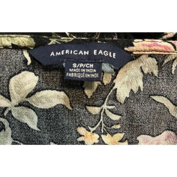 American Eagle Black Floral Blouse - Picture 3 of 3